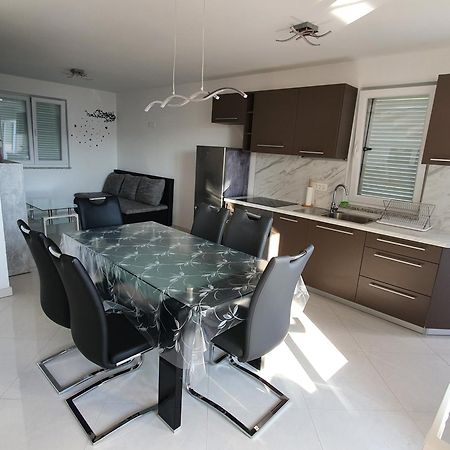 Apartmani Lanterna Krk Town Dış mekan fotoğraf
