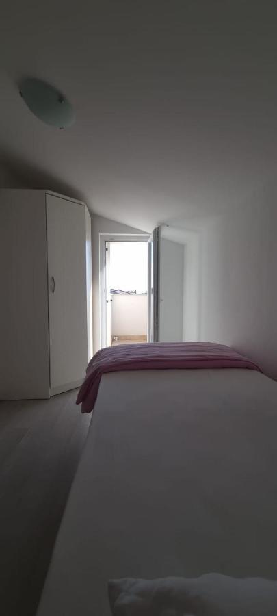Apartmani Lanterna Krk Town Dış mekan fotoğraf